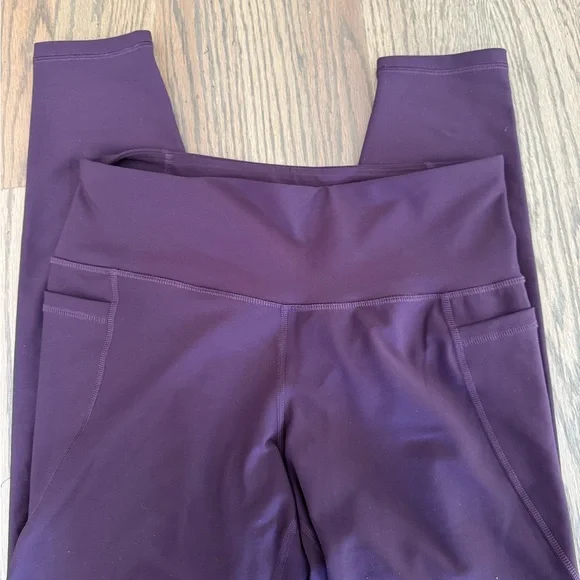 Old Navy | High Waisted Elevate 7/8 Leggings, Size L - Picture 6 of 7